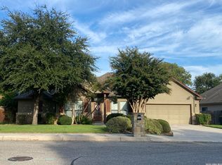 452 English Oaks Cir, Boerne, TX 78006