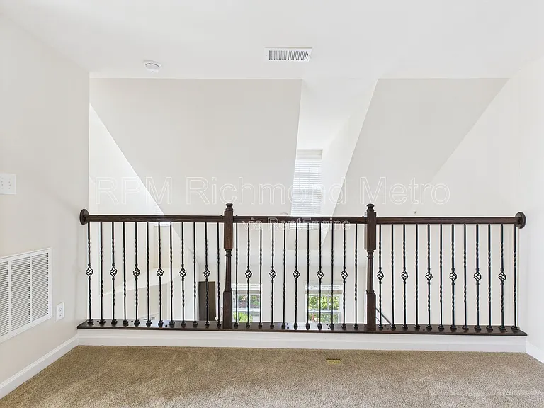2200 Liesfeld Pkwy — Photo 46