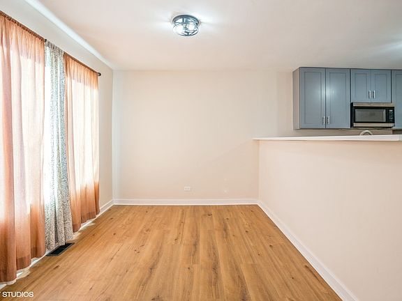 4th image of 2066 Leeward Ln
