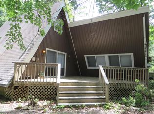 3290 Red Run Rd, Pocono Summit, PA 18346