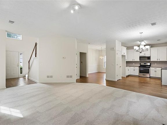 5th image of 1469 Grayson Ct