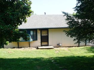 103 W Elk St, Savannah, MO 64485