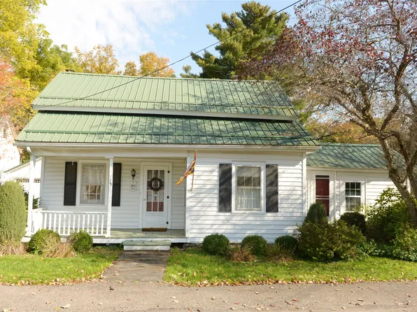 15 Academy St, Windsor, NY 13865