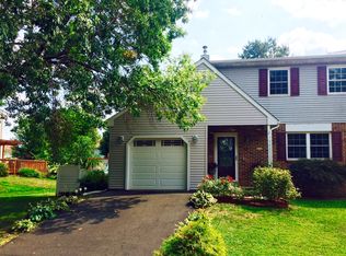 118 Stayman Dr, North Wales, PA 19454