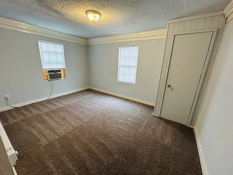 308 W Kivett St — Photo 51