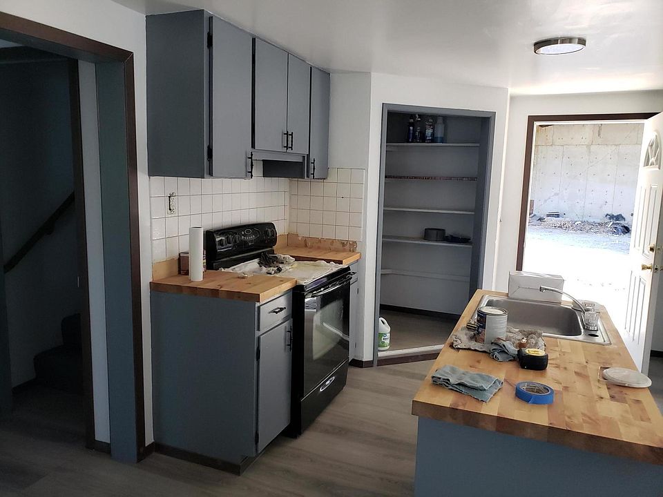 2nd image of 12190 N Woodland Beach Dr