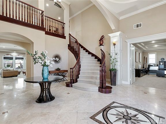 5th image of 15841 Aurora Crest Dr