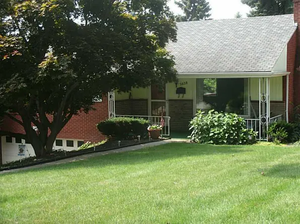 5038 Carlyn Dr, Pittsburgh, PA 15236
