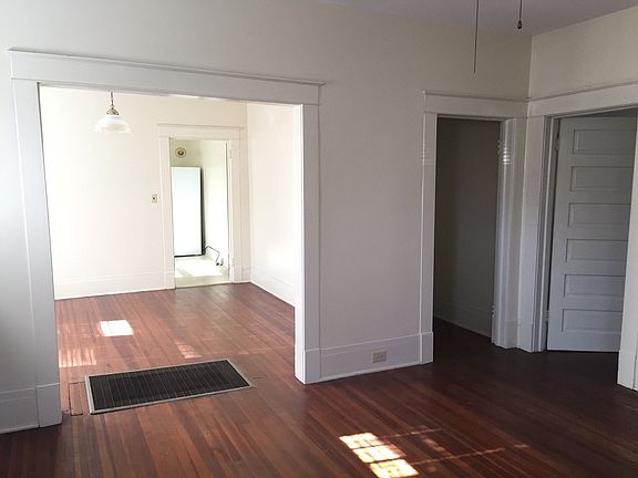 3rd image of 314 Jackson St