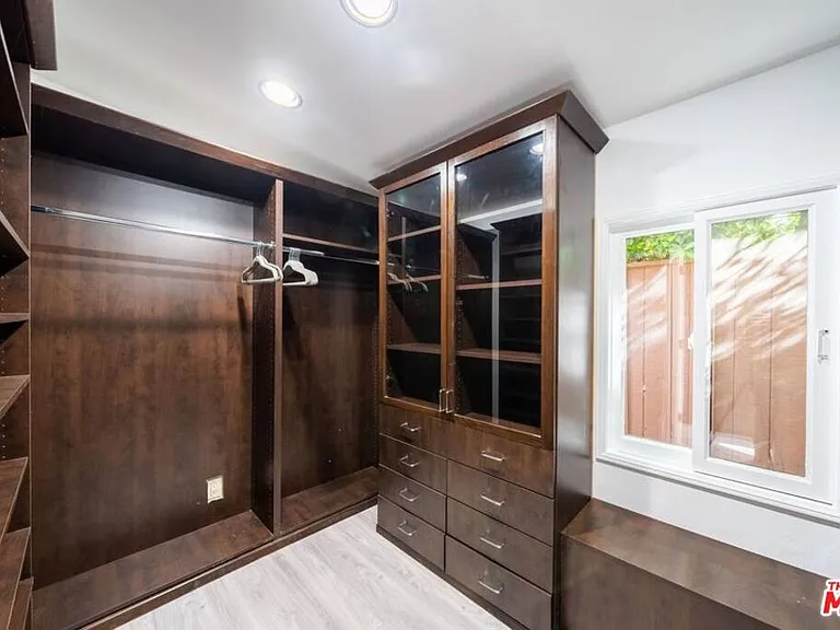 11331 Isleta St — Photo 29