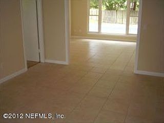 2nd image of 345 Glenlyon Dr