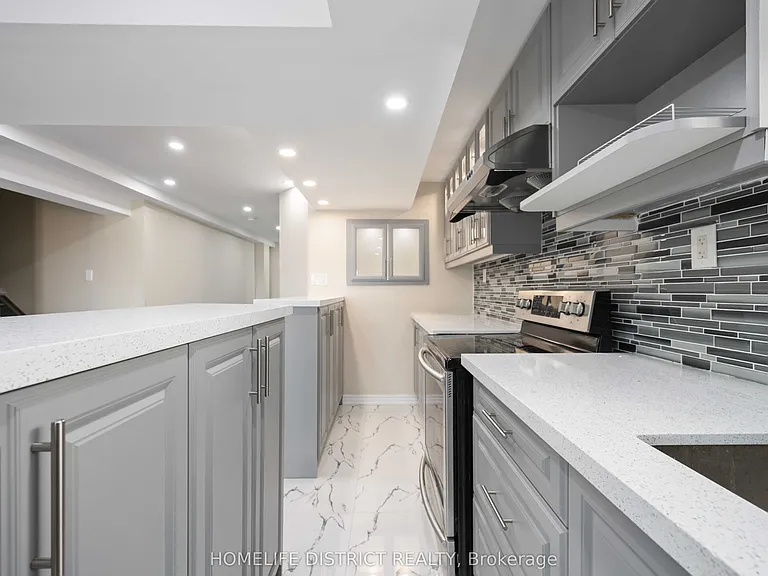 7 Mosely Cres — Photo 16