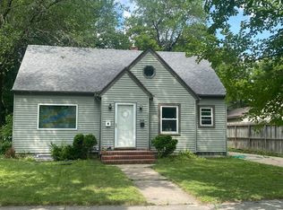 605 12th St N, Moorhead, MN 56560