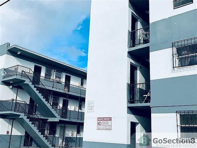 1st image of 1525 NW 1st Pl