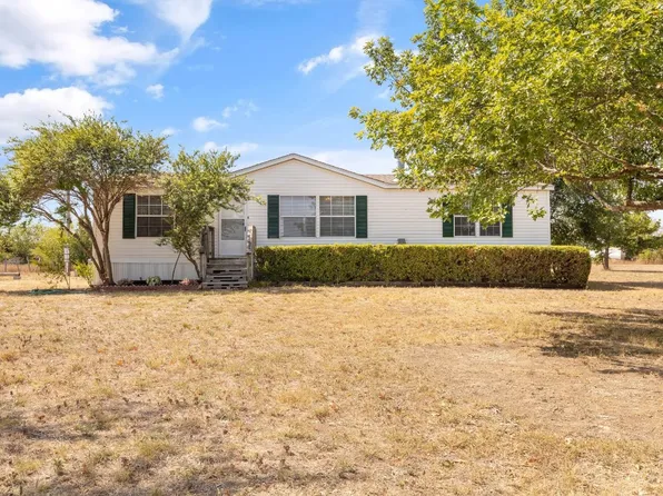 9709 2nd St, Joshua, TX 76058