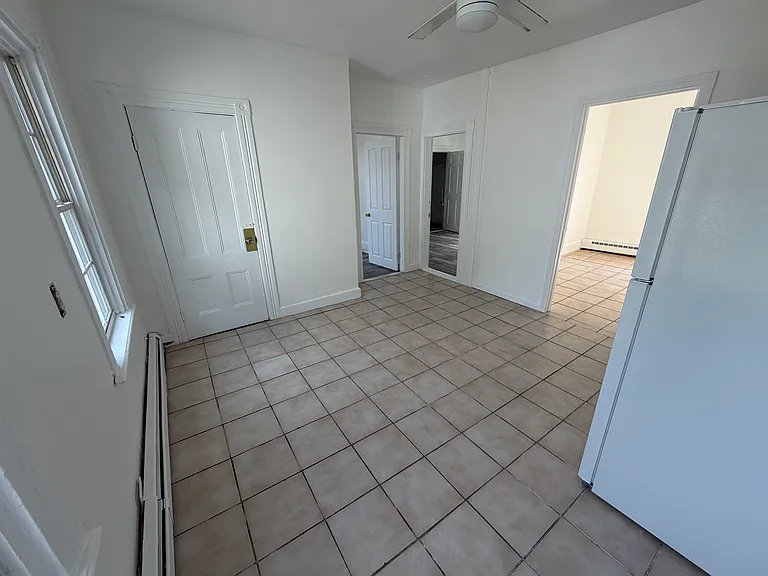 51 Cleveland St #2 — Photo 5