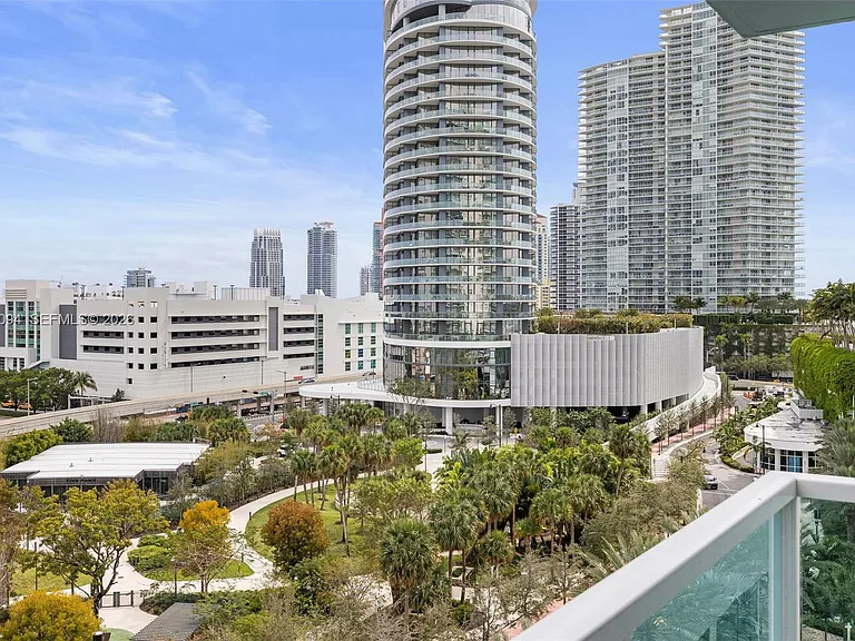 650 West Ave #908 — Photo 32