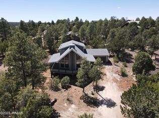 2230 Birdie Way, Overgaard, AZ 85933