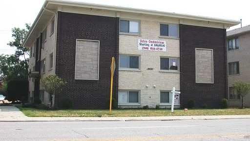1st image of 4421 S Prescott Ave #5