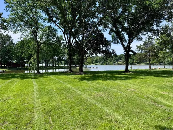 811 Leewood Dr, Horseshoe Bend, AR 72512