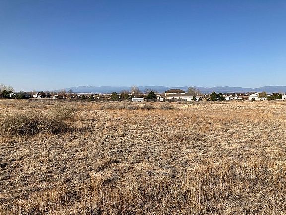 2nd image of 600 W Calle De Caballos Dr
