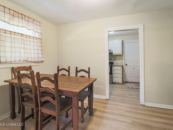 5th image of 3506 Hancock Ave