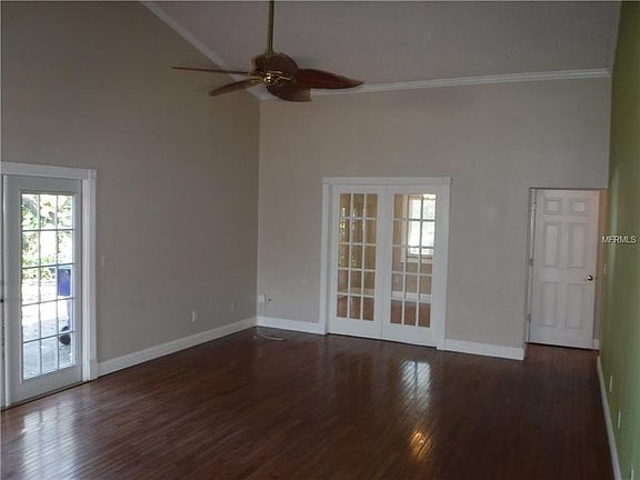 3rd image of 1701 Whispering Dr E