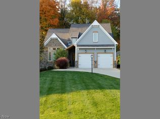 205 Provence Point #15, Akron, OH 44333