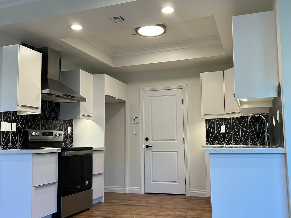 1st image of 203 S Meridith Ave Unit 101