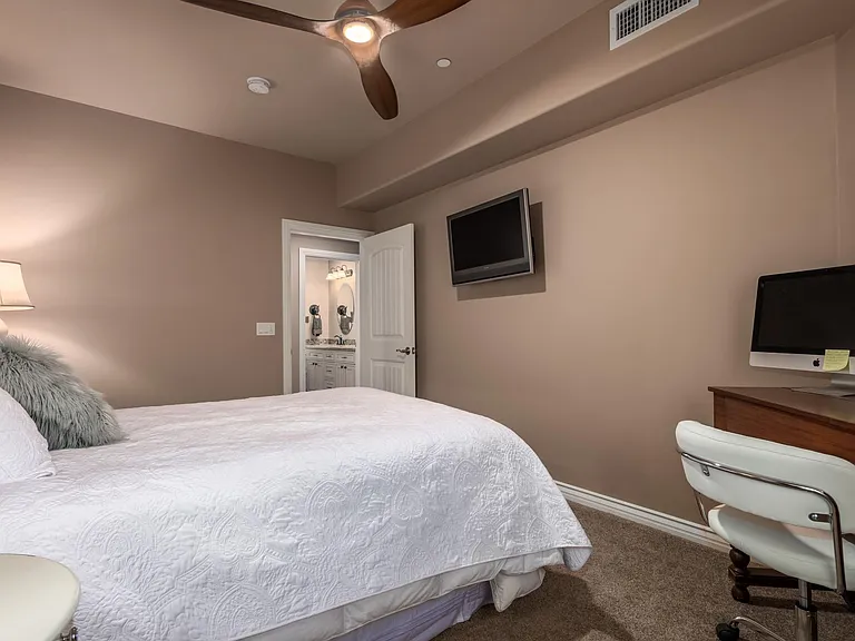 6145 E Cave Creek Rd #103 — Photo 4