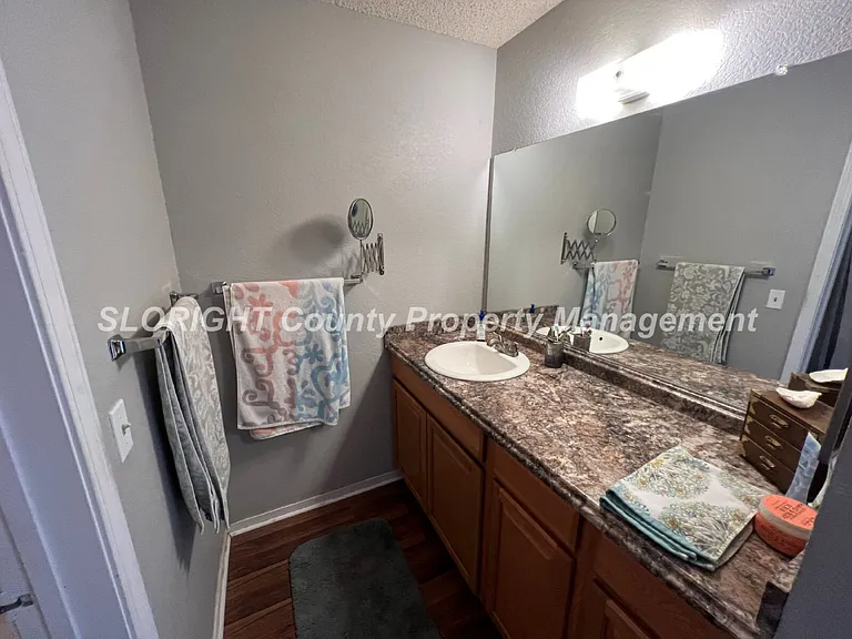 1039 Southwood Dr #D — Photo 14