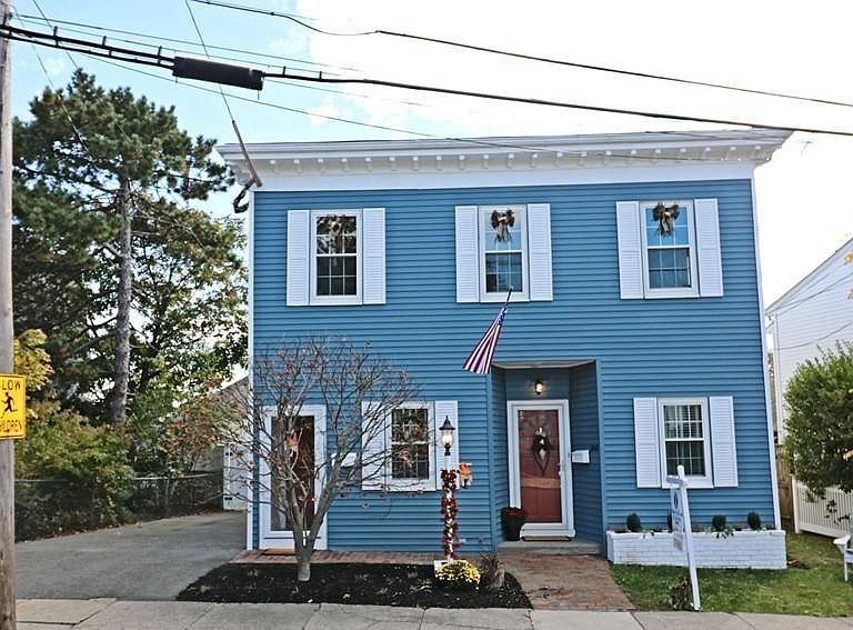 1040 Shirley St Winthrop, MA, 02152 Apartments for Rent Zillow