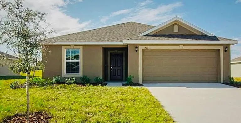 890 Woodlark Dr — Photo 1