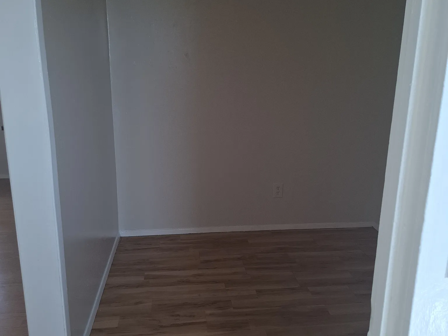 Studio, 300 sqft, $875 — Photo 4