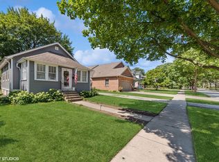 312 S Walnut Ave, Arlington Heights, IL 60005