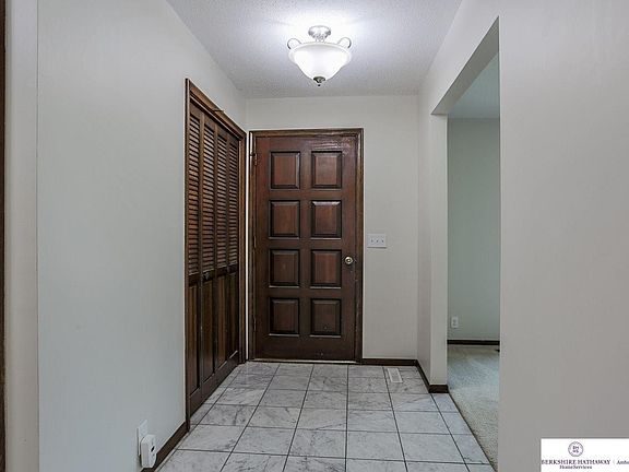 5th image of 1350 S 133rd St