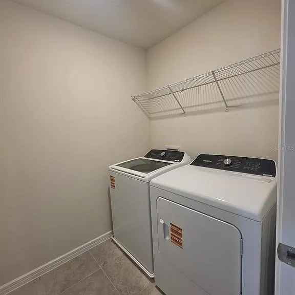 2356 Southbury Dr — Photo 22