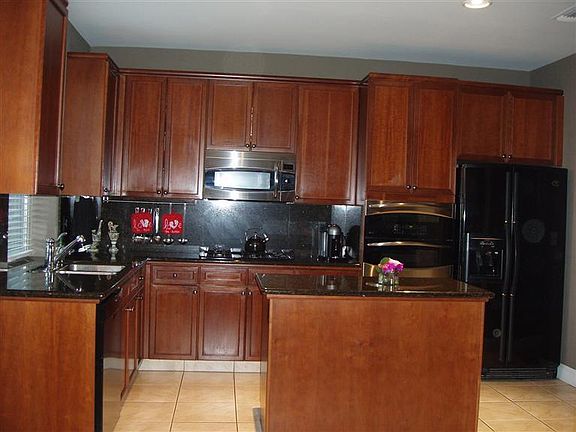 3rd image of 9532 N Recreation Ave