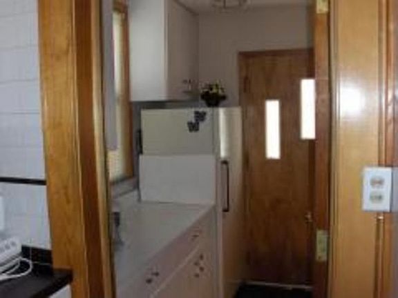 3rd image of 242 Park Ave