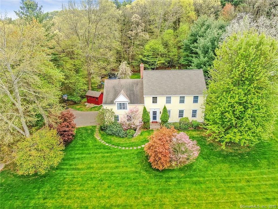 1st image of 11 Brighton Dr