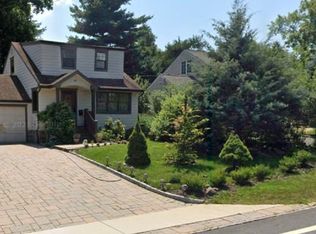 168 N Passaic Ave, Chatham, NJ 07928