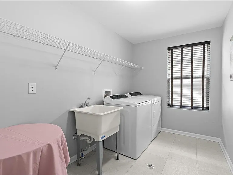 49645 Hartwick Dr — Photo 34