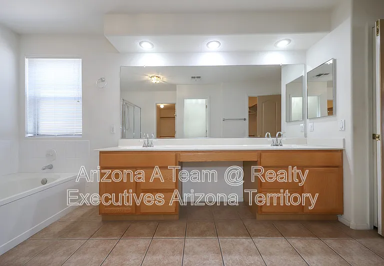 831 S Rincon Rising Rd — Photo 13