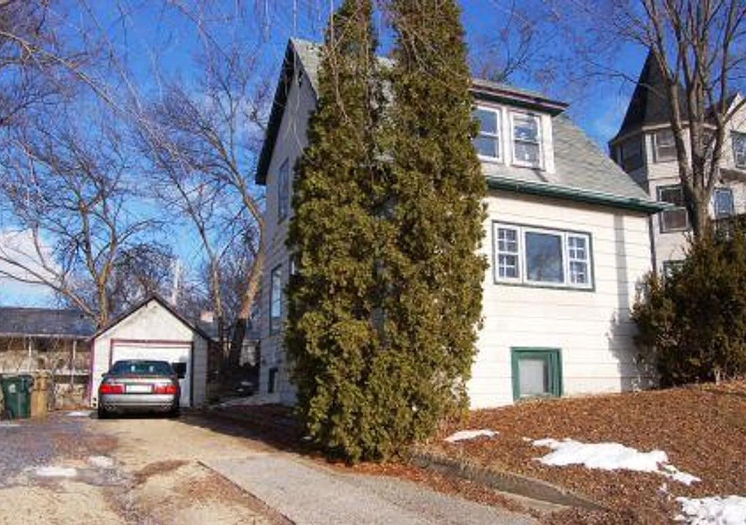 1626 Winnebago Street — Photo 1
