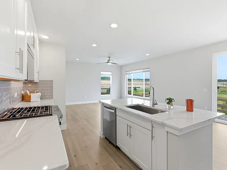 7389 Knapp Dr — Photo 13