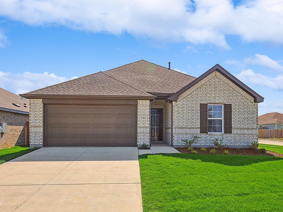 1st image of 101 Patrick Henry Dr