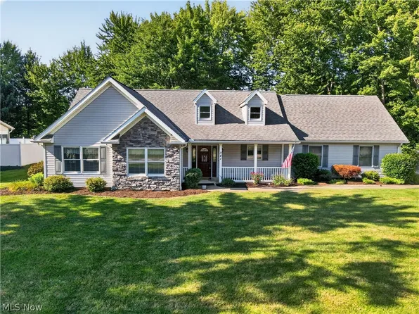 341 W Cedar St, Jefferson, OH 44047