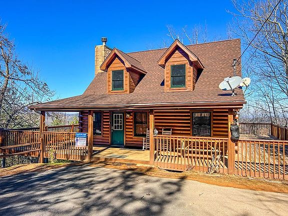 2nd image of 4398 Carolina Cove Way