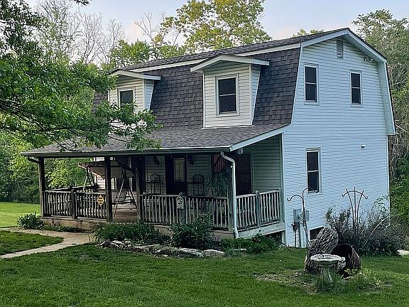 3rd image of 5833 Webb Rd