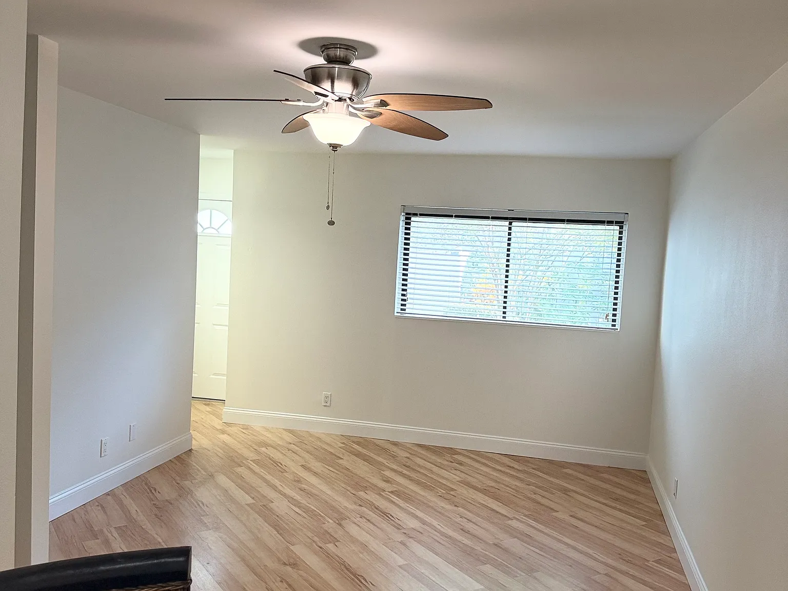 1 bed, 1.5 bath, 830 sqft, $1,500 — Photo 3